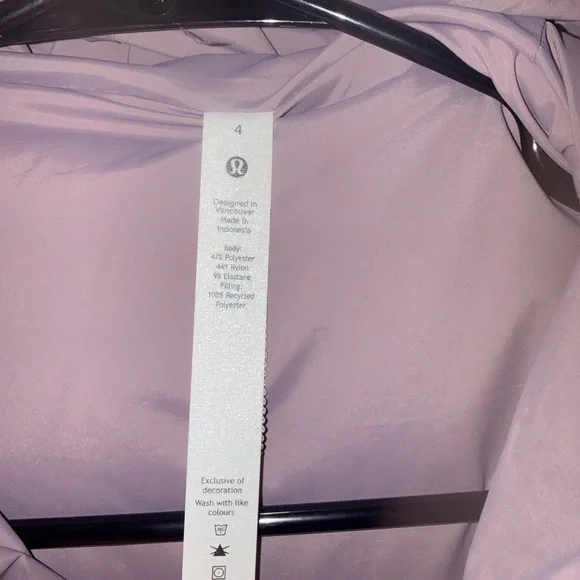 Lululemon Hooded Insulated Wrap Puffer - Picture 2 of 5